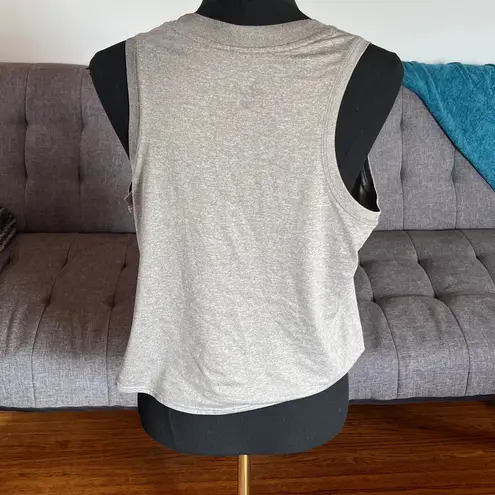 Vuori Heather Gray Muscle Tee size Medium (?)