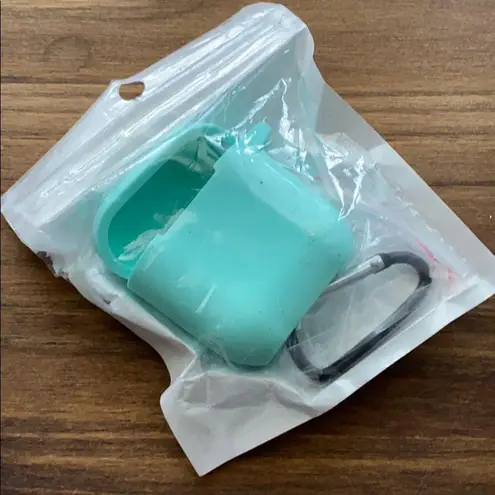 Amazon silicone ear Buds case w/ clip new for airpods gen 1,2 turquoise blue green new