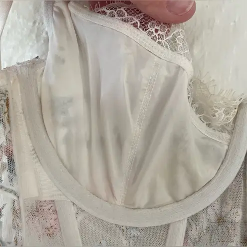 Victoria's Secret  CREAM FLORAL UNLINED WIRED BRA TOP CORSET ZIP BACK 34B 32C