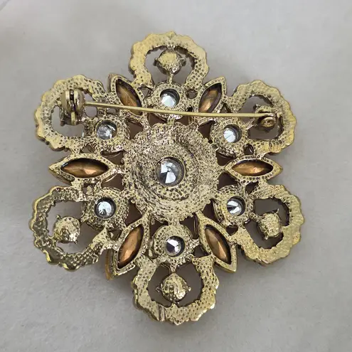 Vintage Gold with Amber Color Stones Flower Brooch Pin Yellow