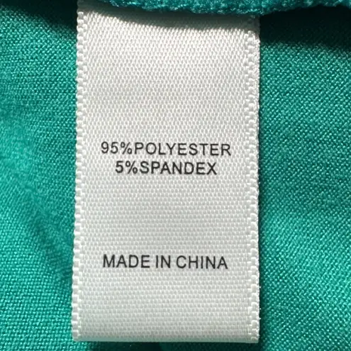 Cuddl Duds Womens Medium Green Tee Shirt Striped Trim Short Sleeve Casual