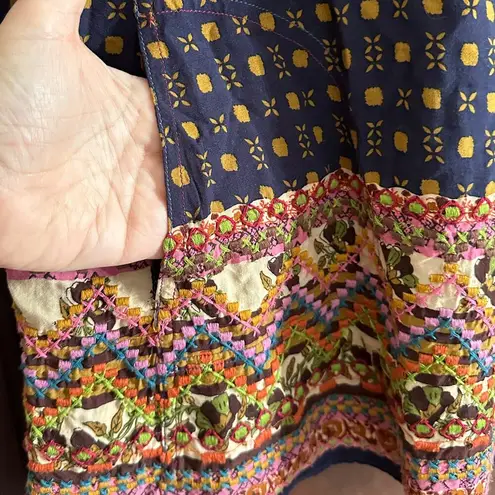 Holding Horses | Embroidered Boho Button Back Blouse | Size 2