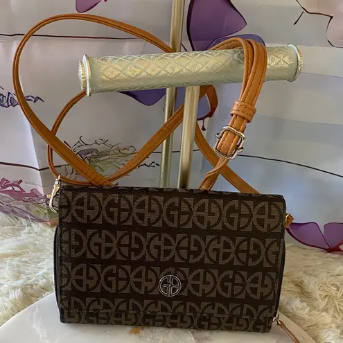 Giani Bernini Crossbody Wallet