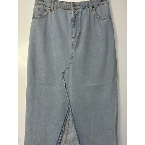 Topshop  Long Denim Mid Maxi Skirt w/ Front Slit Size 8 EUC Light Wash Frayed Hem