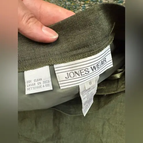 Jones Wear Vintage olive green linen blend two piece skirt set, size 8