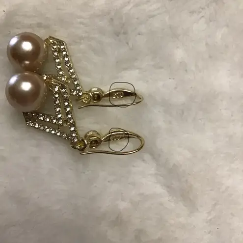 Vintage style earrings with elegant pearl decoration for women 925 silver needle Pink