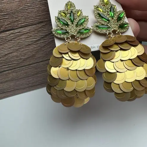Kate Spade By The Pool Pineapple Fruit Sequin Rhinestone Pierced Dangle Earrings Gold