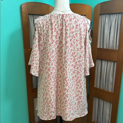 Davi & Dani Pink cold shoulder Blouse
