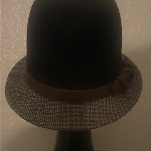 Elegant Black and Brown Fedora Hat
