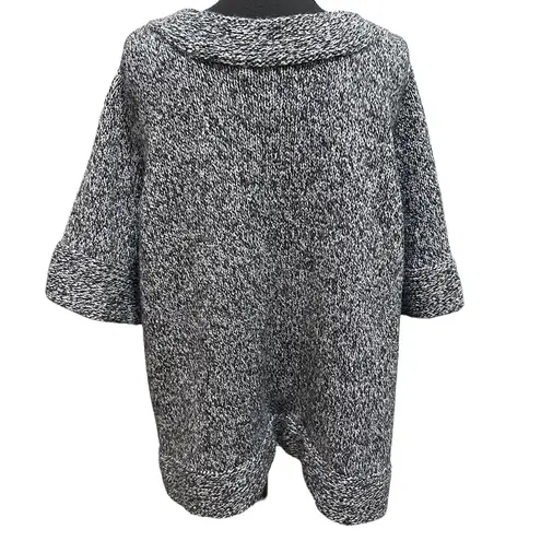 Needleworks By Avenue Design Cardigan Sweater Sz 26/28 Gray & Black Big Buttons