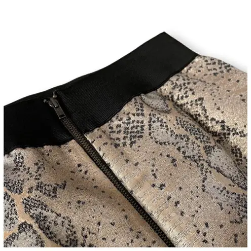 Victoria's Secret  BODY Leopard Print Metallic Skirt