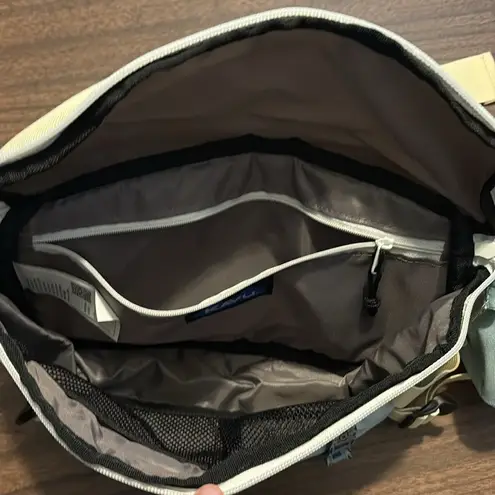 KAVU Washtucna Belt Bag Fanny Pack With Detachable Beverage Cooler