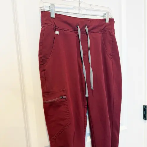 FIGS  Womens Burgundy Zamora Jogger Scrub Pants Size X Small Petite Workwear