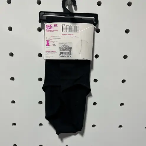 Hue NWT  Seamless Shaping Bodysuit Black Size M - Image 4