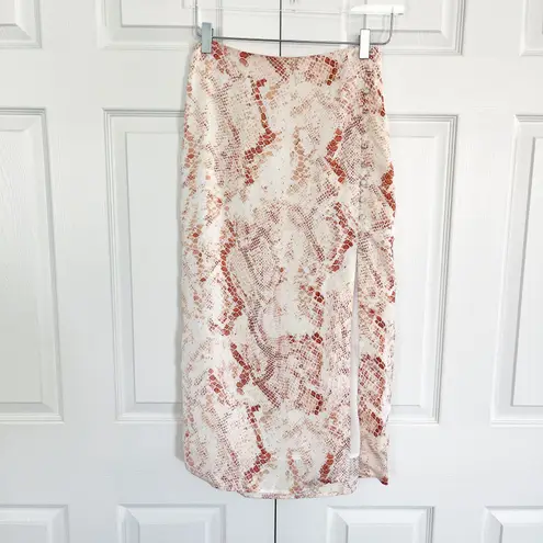 Cupcakes & Cashmere Fairfax Snake