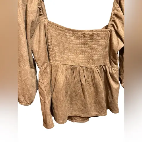 francesca's Miami Payton Faux Suede Pleated Blouse Brown Sz L Size L