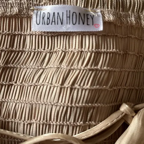 Urban Honey O. Vianca Gleam On Satin Tie Front Top Gold Size M
