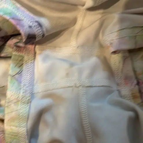 Fleo Low Rise Multicolor Abstract Mermaid Print Activewear Shorts Sz S Green