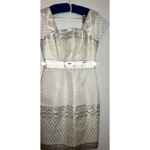 Marchesa Voyage Arabian Stars Align Sheath by size 4 Gold