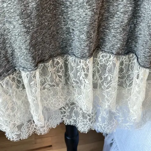 Taylor & Sage Romantic Top Heather Gray Knit Lace Womens M
