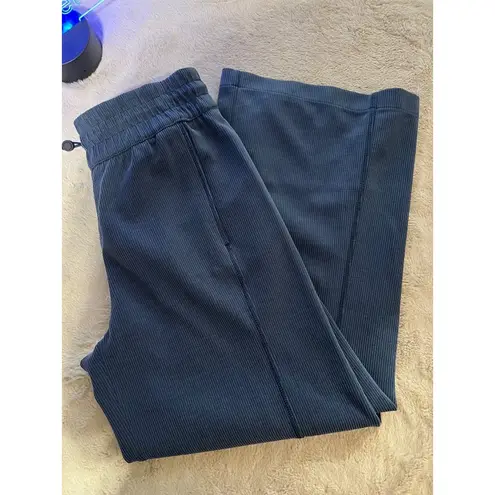 Lululemon Ribbed Softstreme Knit Wide