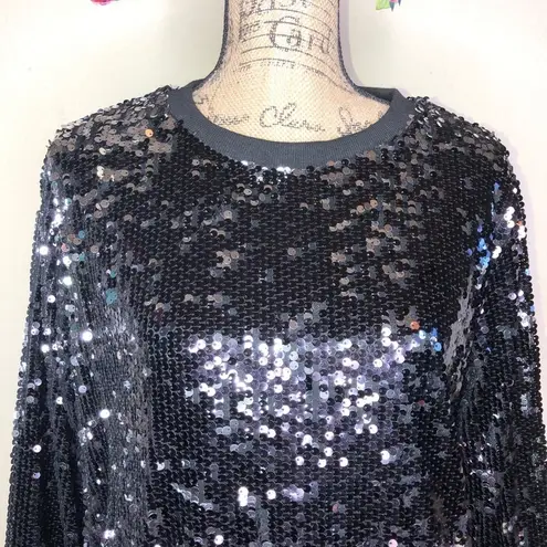 L&B Black & Silver Solid Sequins on a Solid Black Long Sleeve Top Size Small