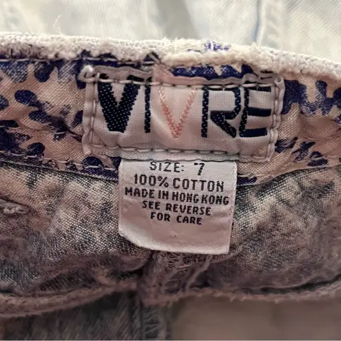 Vintage 80s 90s Vivre High Rise Denim Shorts Button Fly Light Acid Wash 7 Blue Size undefined