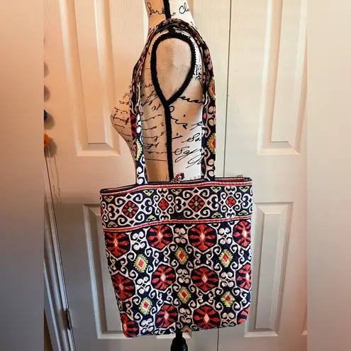 Vera Bradley  Tote Bag in Blue Red Geometric Print EUC