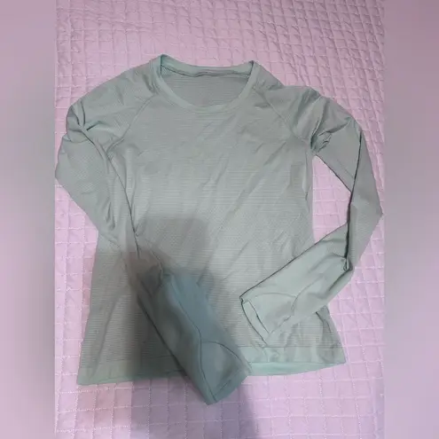 Lululemon  Swiftly Tech Long-Sleeve Shirt 2.0
Waist Length Mint new without tags