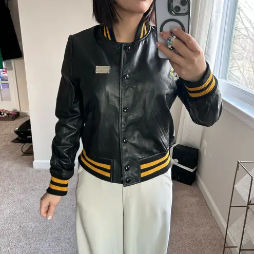 Leather jacket with fancy skull. XS/S Black