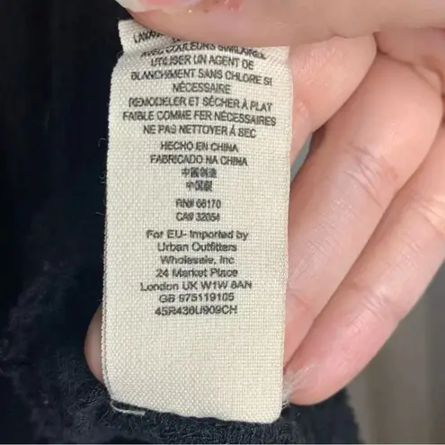 Free People  Black and Gray Color Block Thermal