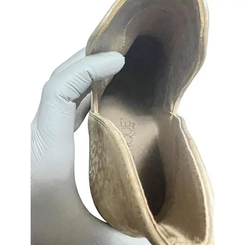 Boutique by Corkys Wayland Tan Metallic Cutout Ankle Boots Size 11 Western Rodeo Gold