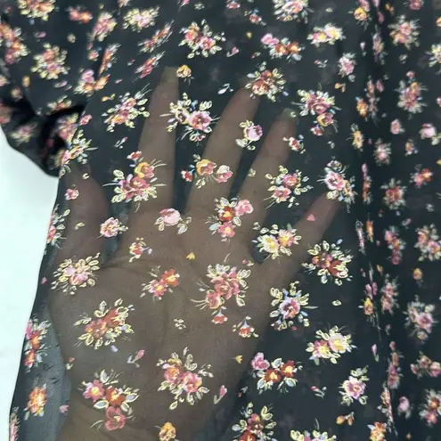 Stem & Vine Puffed Sleeve Floral Keyhole Black Floral Top, Size XL