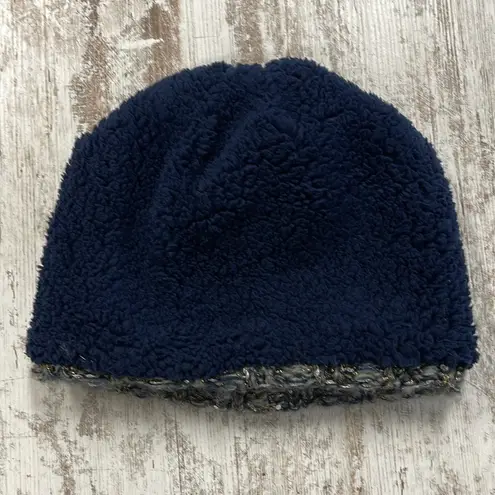 Isotoner NWT Blue Patterned Sequin Lined Winter Hat