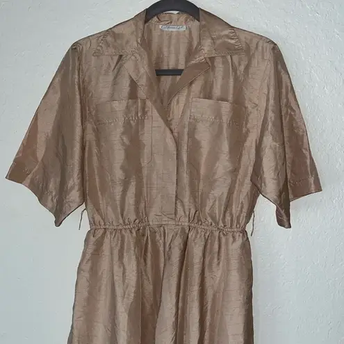 Utility Vintage 80s Button Down Fit and Flare Khaki Belted Shirtdress pockets