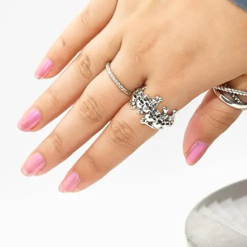 Gothic Skull and Bones Ring Silver Size 8