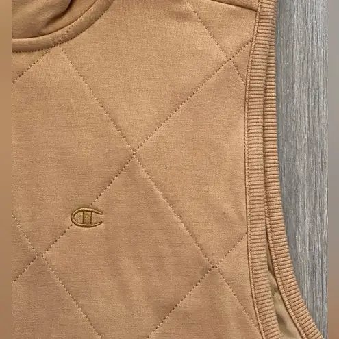 Champion  Women's Vest with Hoodie Quilted C Logo Campus Tan Size Large MSRP $65