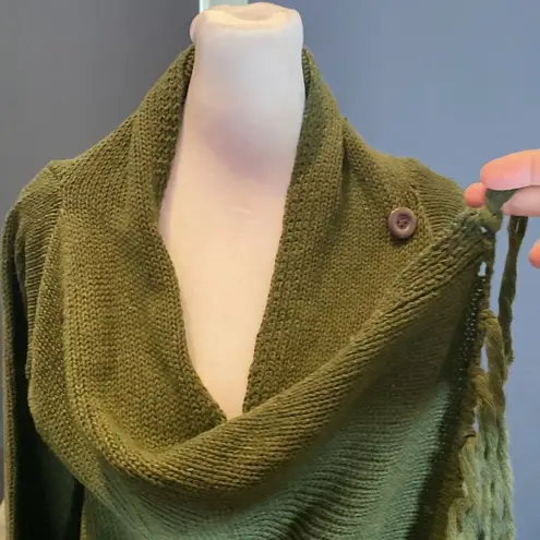 Women’s Casual Green Knitted Sweater Wrap Around Design with Tassels Size S NWOT Green