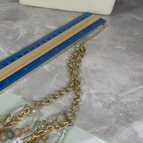 Multi layered faceted pastel stones with a teardrop peach decor boutique Gold