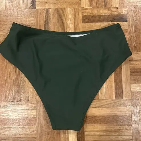 Moshu Green Asymmetrical One