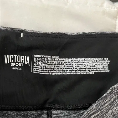 Victoria Sport Knockout Black and Gray Capri Leggings Size Medium
