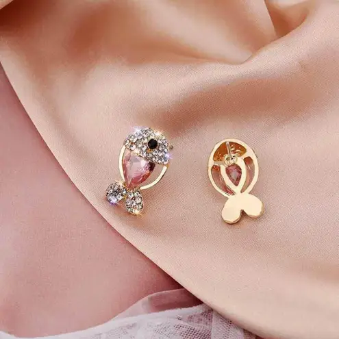 Women's Pink Crystal Fish Stud Earrings Gold