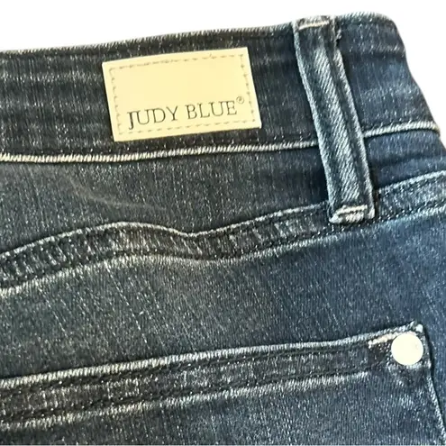Judy Blue Women's Denim Capris Size M Blue Relaxed Fit Casual 5-Pocket 13