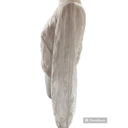 Trendy J's Women's Large Long Sleeve White Lace Top