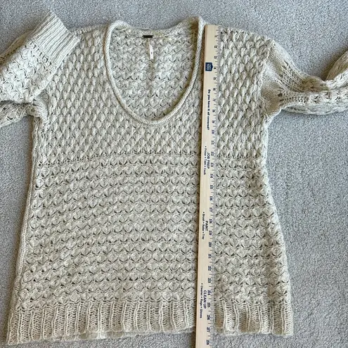 Free People  Cream Oversized Chunky Knit Wool Blend Sweater Women’s Size Medium