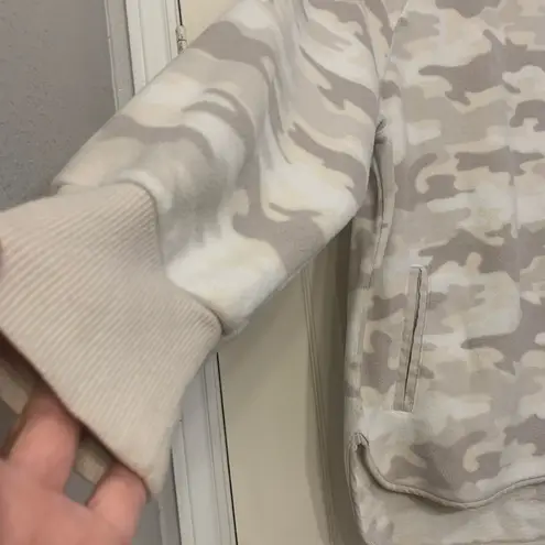 Green Tea Khaki Camo Xl Women’s Fleece Pullover Sweater. 2459 Gray