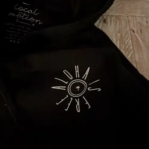 🌴Local Motion Hawaii Crop Hoodie & Sticker🌴~med