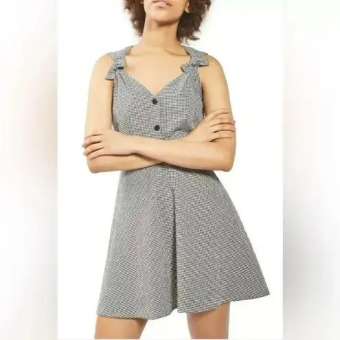 Topshop  Black White Gingham Seersucker Sleeveless Skater Dress Size 8 Rockabilly
