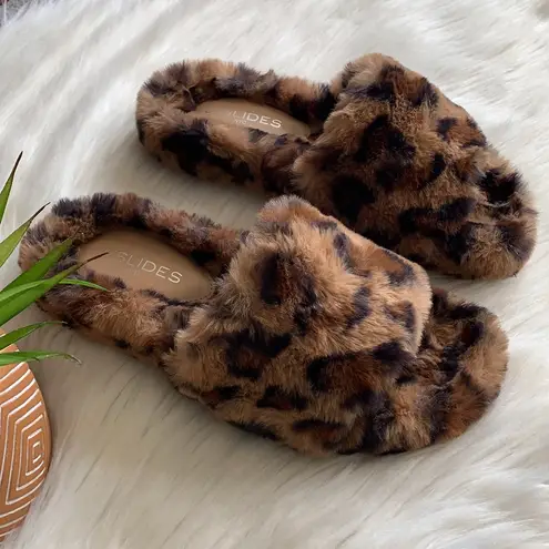 nwob // j/slides lovlie leopard faux fur slides Size 8