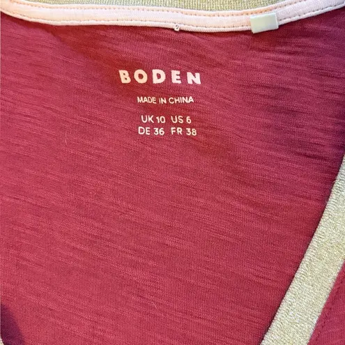 Boden Metallic Trim V Neck T Shirt Womens Size 6 Small Red Gold